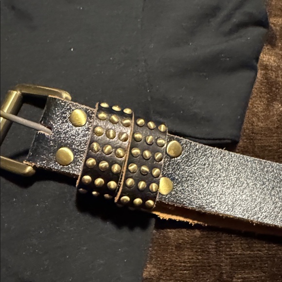 Beautiful Ed Hardy Floral Purple Leather Belt with Gold Studs - Picture 2 of 12